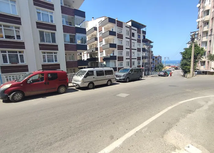 Penthouse Apartment *